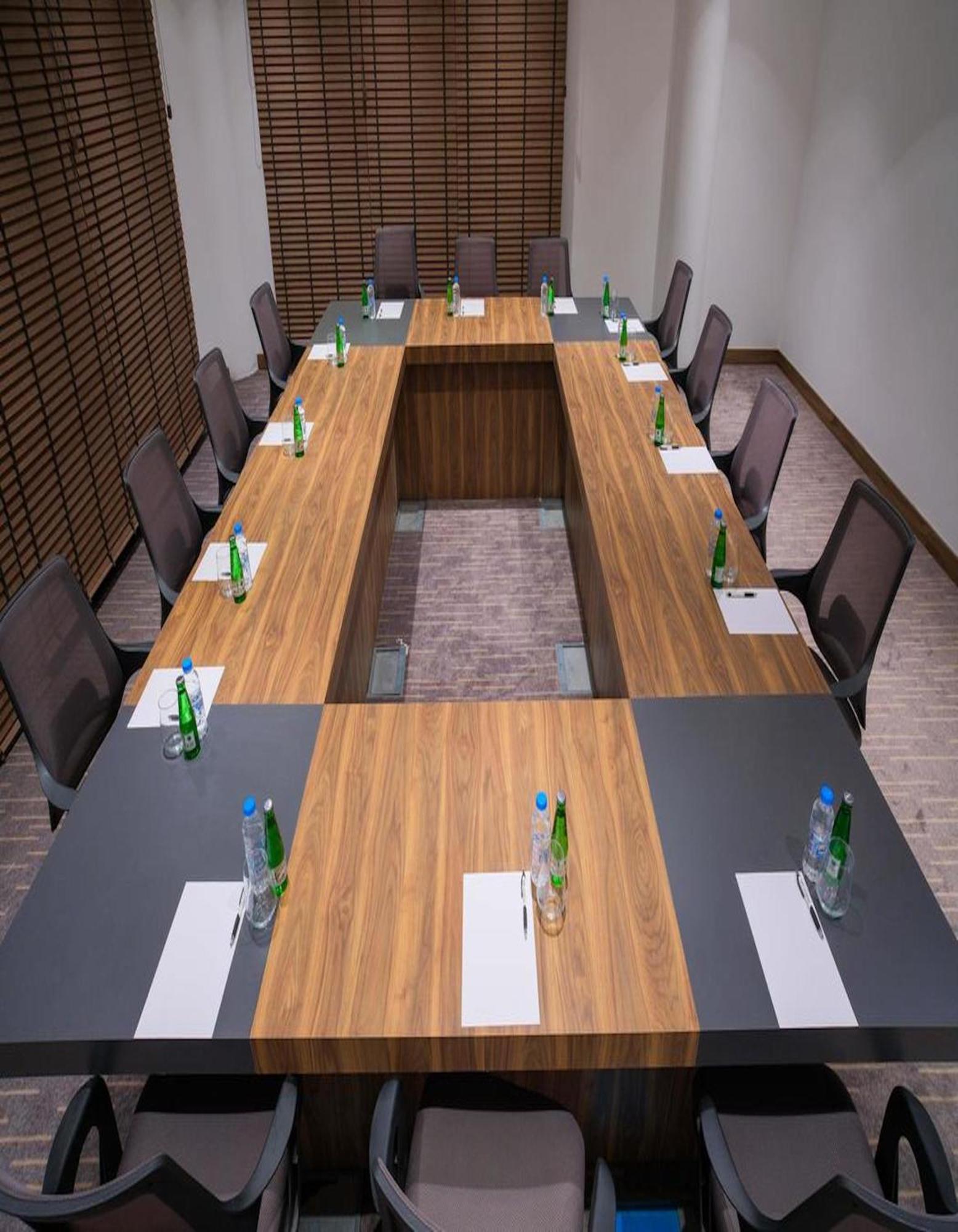 Ekor Elegance Hotel 파마구스타 외부 사진